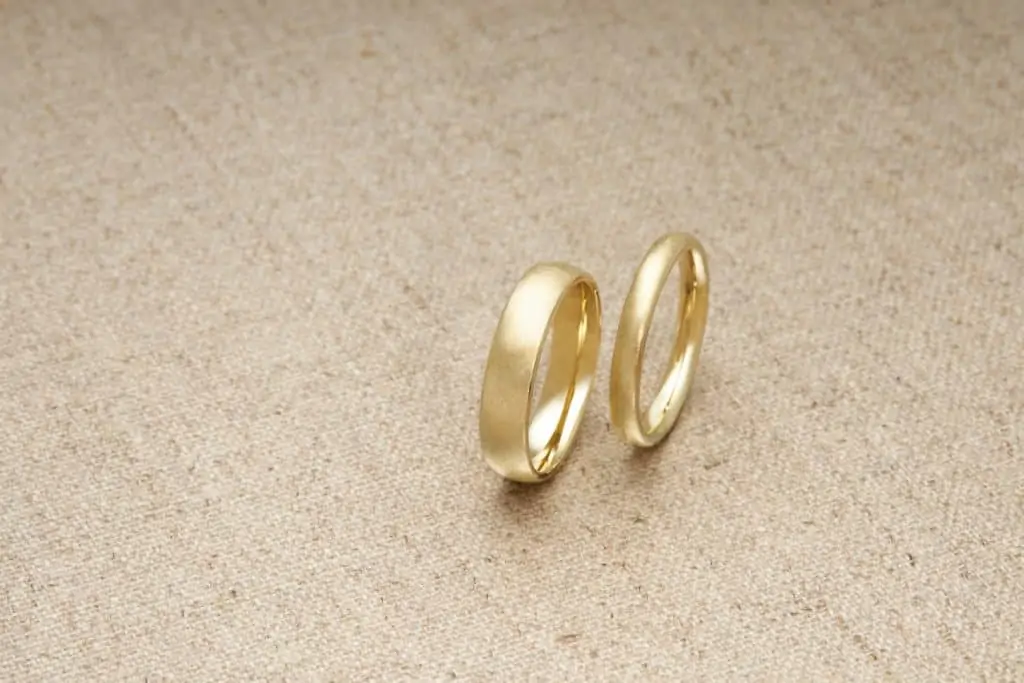 Trauringe_Gelbgold_mattiert