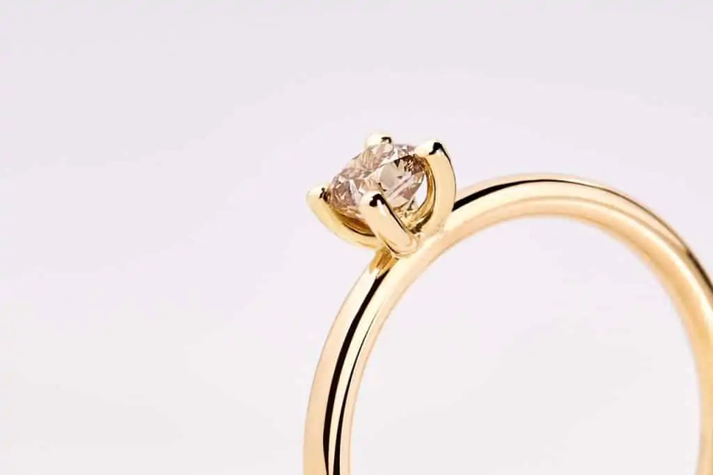 Verlobungsring_Gelbgold_braunerDiamant_Cushion